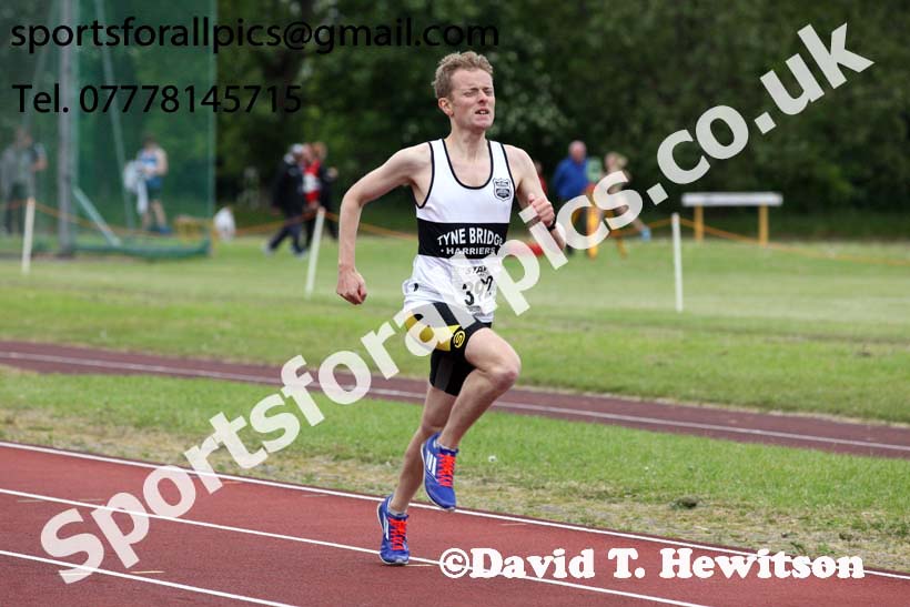 Noth Eastern Grand Prix 800 metres, North Eastern Grand Prix, Monkton Stadium, Jarrow. Photo: David T. Hewitson/Sports for All Pics
